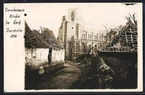 AK Douvrin, Église endommagée et maisons détruites