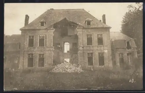 AK Puisieux, Le château détruit après les bombardements