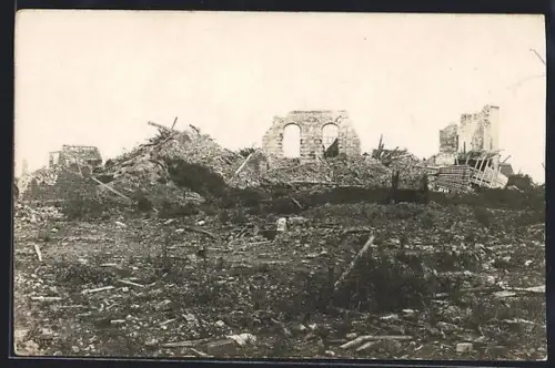 AK Méricourt, Église détruite après les bombardements d`août 1917