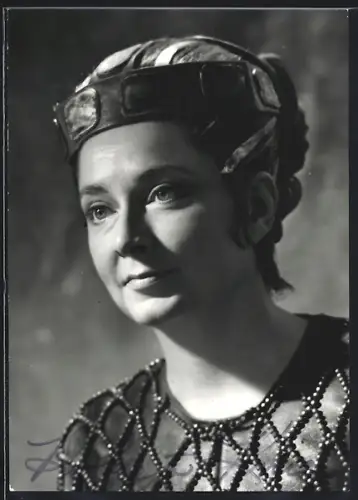 AK Bayreuth, Bayreuther Festspiele 1974, Schauspielerin Roberta Knie als Brünnhilde