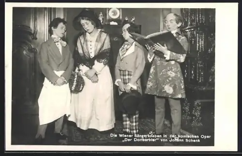 AK Opernsänger Die Wiener Sängerknaben in der komischen Oper Der Dorfbarbler von Johann Schenk