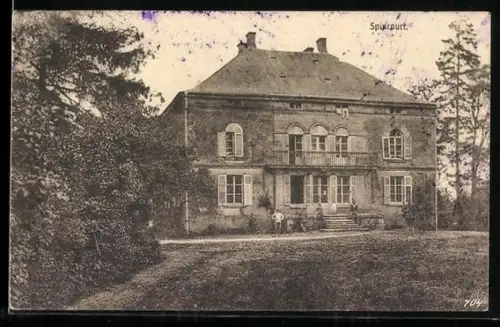 AK Spincourt, Grande maison entourée de verdure