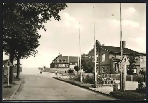 AK Zingst / Ostsee, Rat der Gemeinde und Dünenhaus