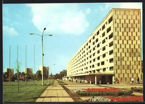 AK Dessau, Partie an der Wilhelm-Pieck-Strasse (Scheibe Nord)