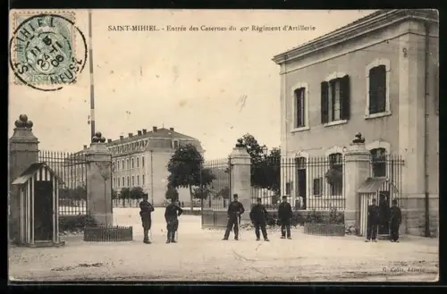 AK Saint-Mihiel, Entrée des Casernes du 40e Régiment d`Artillerie