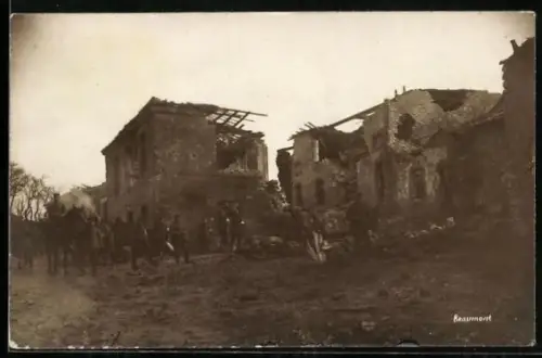 AK Beaumont, Bâtiments en ruines après la bataille de Verdun
