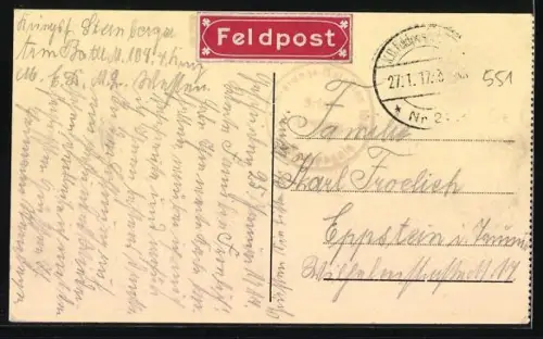 AK Verdun, Caserne de Jardin-Fontaine avec des soldats et un cycliste devant le bâtiment