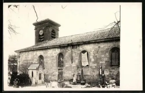 AK Heudicourt-sous-les-Côtes, Église du village avec son clocher en pierre, 1915