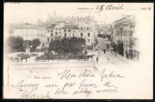 AK Verdun, Place Chevert avec vue sur la place et les bâtiments environnants