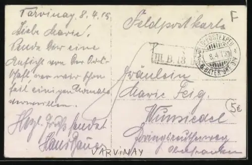 AK Varvinay, Vue du village avec l`église et les collines environnantes