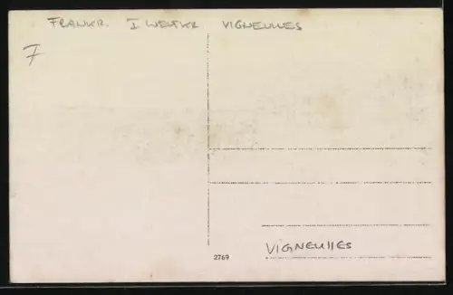 AK Vigneulles, Vue des baraquements alignés dans le camp