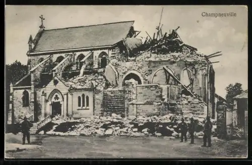 AK Champneuville, Église en ruines après le bombardement