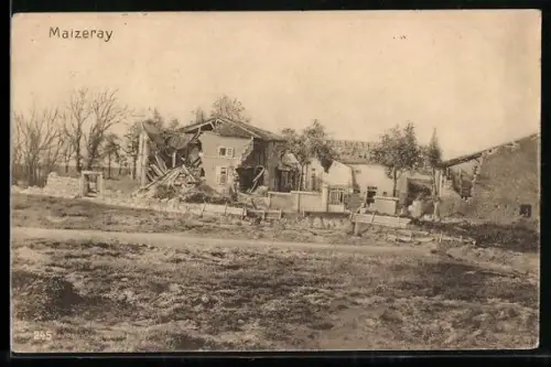 AK Maizeray, Maisons endommagées dans le village