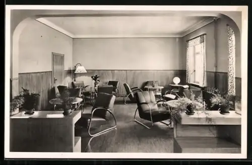 AK 12ième Regiment de Cuirassiers, Le foyer, Salle de lecture, Stühle im Bauhaus-Stil