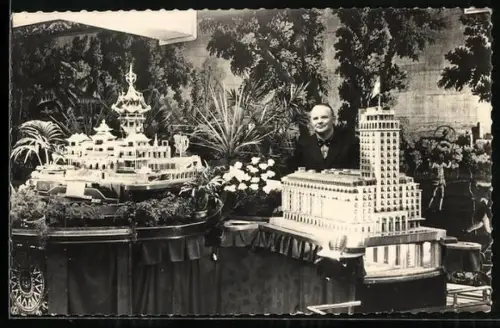 AK Célèbre palais des Merveilles, et le Grand Théatre Métropole, exécutés entièrement en allumettes en 20 années