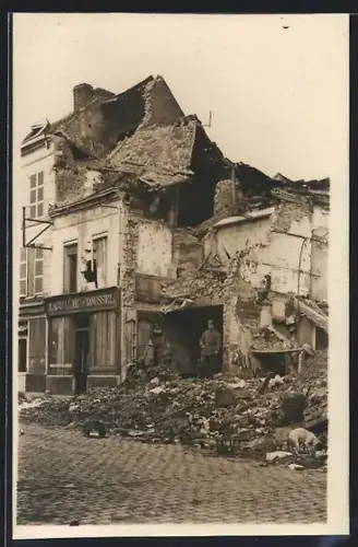 Foto-AK Bapaume, Maison détruite lors de la bataille de la Somme 1916