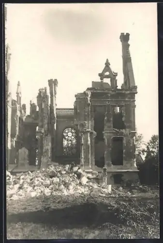 Foto-AK Liévin, Château détruit à l`ouest de Lens en 1917