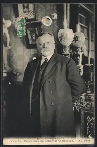 AK Berck-Plage, Le Docteur Ménard dans son Cabinet de Consultation