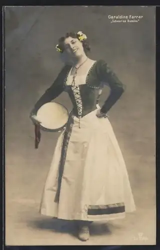 AK Opernsängerin Geraldine Farrar, schwarze Domino