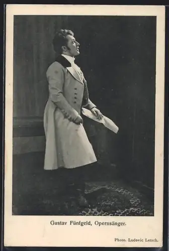 AK Gustav Fünfgeld auf der Bühne