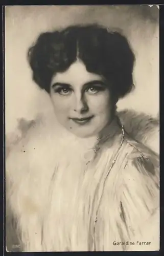 AK Geraldine Farrar lächelt, Portrait
