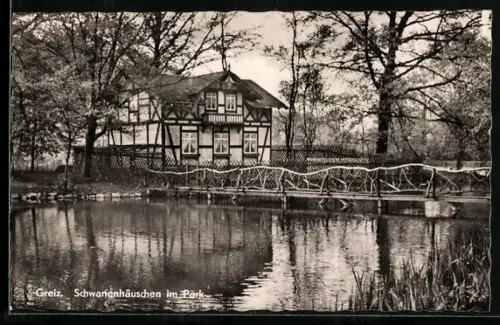 AK Greiz, Schwanenhäuschen im Park