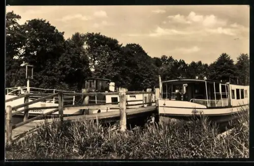 AK Fürstenberg /Havel, Dampferanleger, Fahrgastschiff Müritz