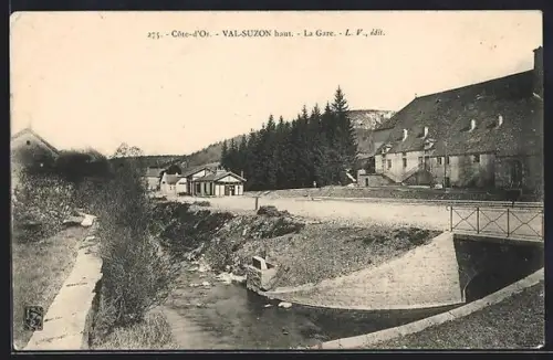 AK Val-Suzon haut., La Gare, Bahnhof