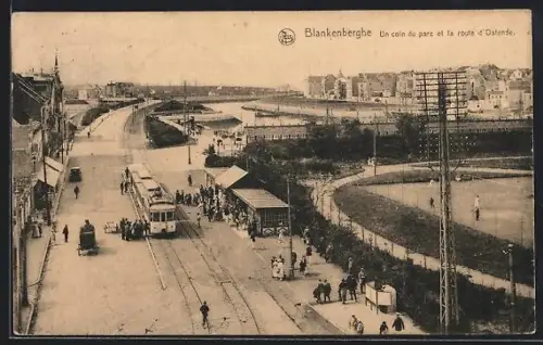 AK Blankenberghe, Un coin du parc et la route d`Ostende, Strassenbahn