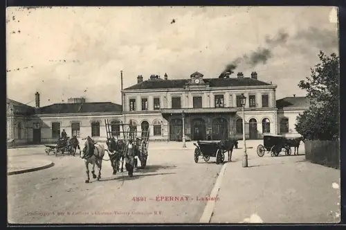 AK Epernay, La Gare, Bahnhof