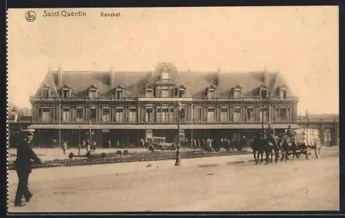 AK Saint-Quentin, Bahnhof mit Transportwagen