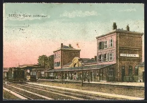 AK Seclin, La Gare, Intérieur