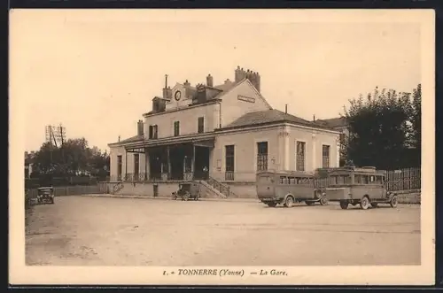 AK Tonnerre /Yonne, La Gare, Bahnhof