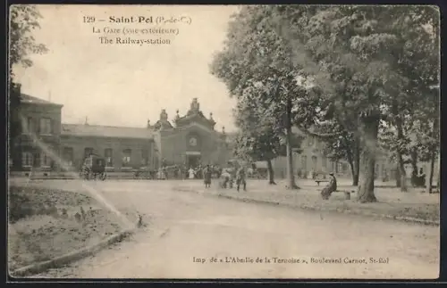 AK Saint-Pol, La Gare, Blick zum Bahnhofsgebäude