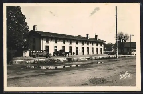AK Tonneins, La Gare, Bahnhof
