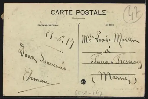 AK Agen, Gare des Voyageurs et Coteau de l`Ermitage, Bahnhof mit Passanten