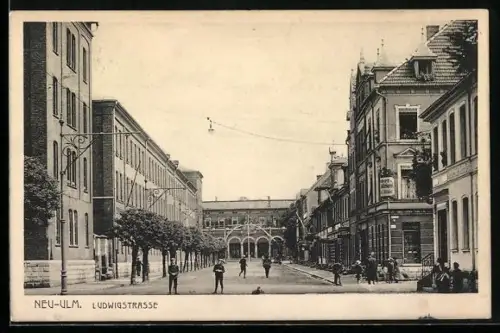 AK Neu-Ulm, Bewohner in der Ludwigstrasse