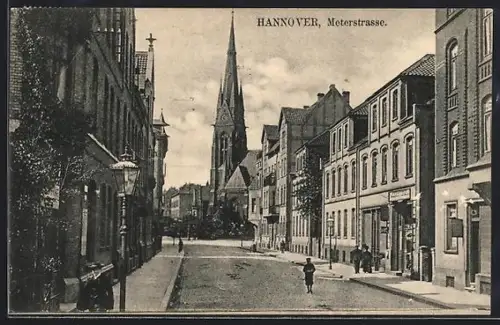 AK Hannover, Meterstrasse mit Blick zur Kirche