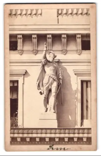 Fotografie M. Vollenweider, Berne, Ansicht Bern, Statue Hans von Hallwyl