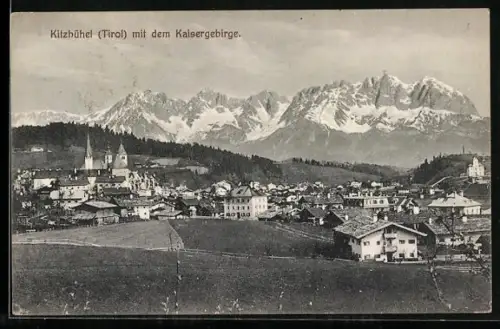AK Kitzbühel /Tirol, Ortsansicht mit dem Kaisergebirge