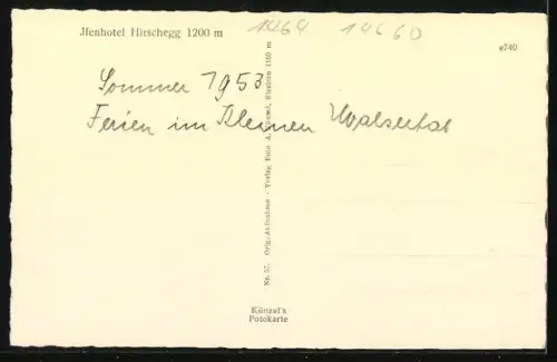 AK Hirschegg, das Ifenhotel Hirschegg, vollbesetzte Terrasse, Bergpanorama