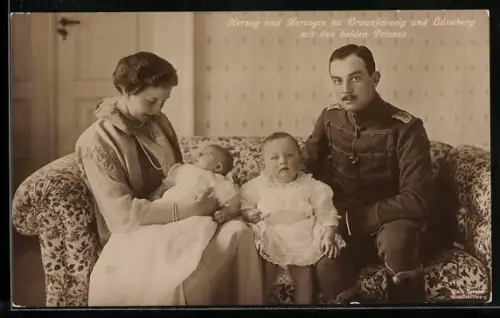 AK Victoria Louise Herzogin von Braunschweig mit ihrer Familie