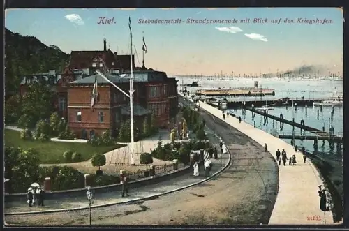 AK Kiel, Seebadeanstalt, Strandpromenade mit Blick auf den Kriegshafen