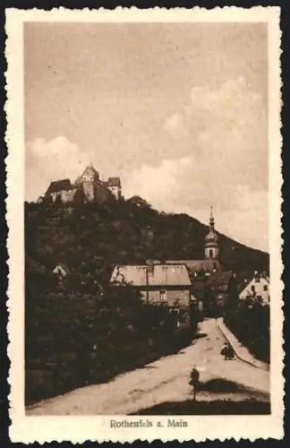 AK Rothenfels a. Main, Ortsansicht mit Kirche von der Zufahrtsstrasse aus