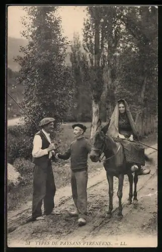 AK Bauern mit Maultier in den Pyrenäen