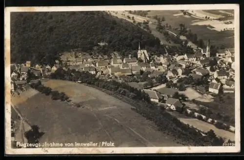 AK Imsweiler /Pfalz, Flugzeugaufnahme des Ortes mit Kirchen