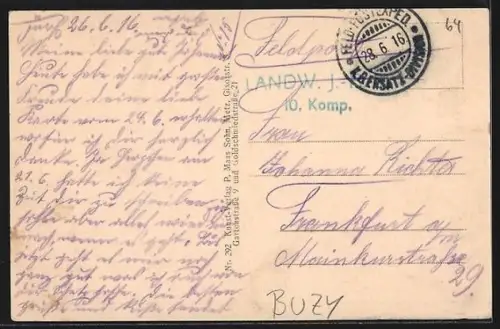 AK Buzy, Chemin de terre menant au village avec vue sur l`église et les maisons environnantes