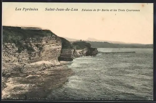 AK Saint-Jean-de-Luz /Les Pyrénées, Falaises de Ste Barbe et les Trois Couronnes