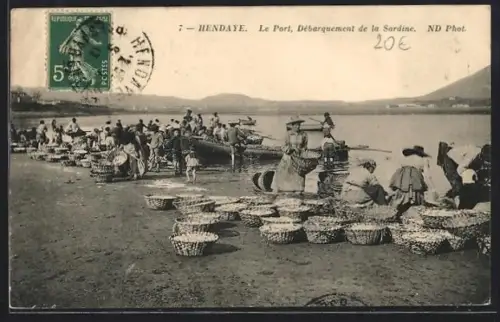 AK Hendaye, Le Port, Débarquement de la Sardine