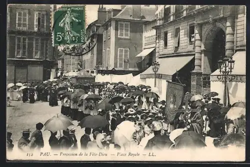 AK Pau, Procession de la Fête-Dieu, Place Royale
